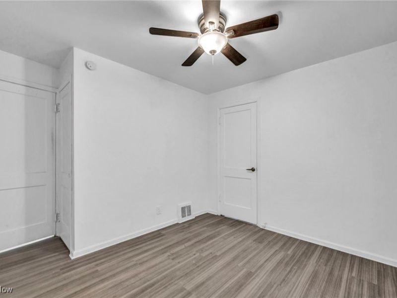 5100 Erwin Street, Maple Heights, OH 44137 Photo 13