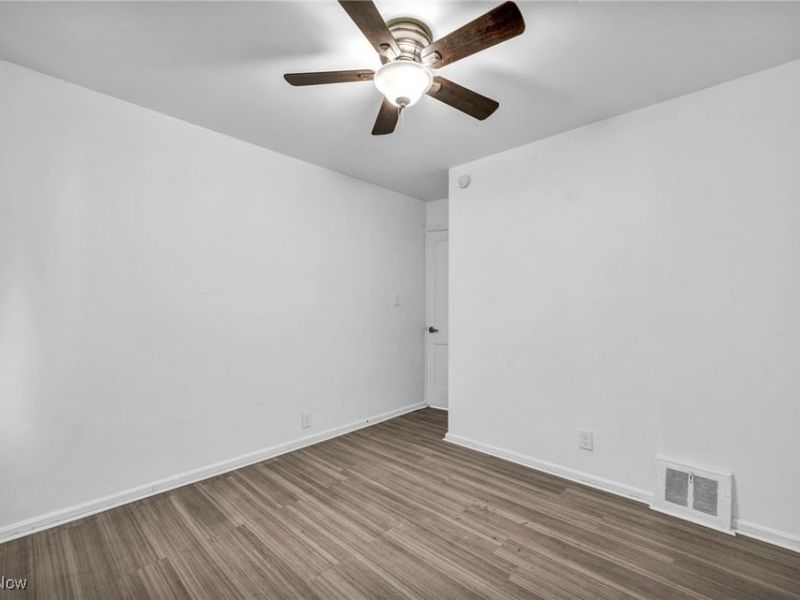 5100 Erwin Street, Maple Heights, OH 44137 Photo 14