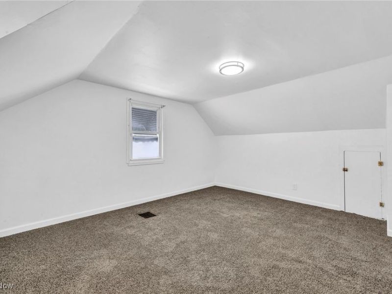 5100 Erwin Street, Maple Heights, OH 44137 Photo 18