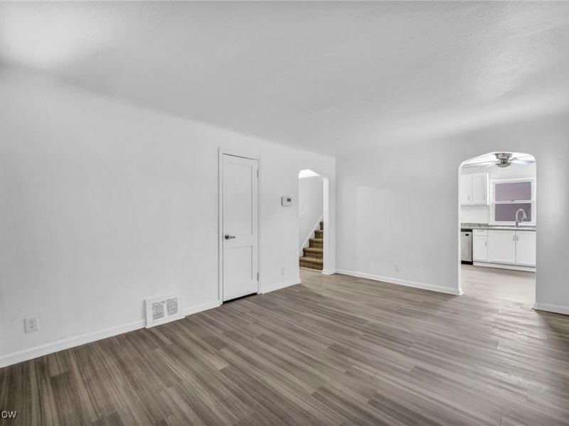 5100 Erwin Street, Maple Heights, OH 44137 Photo 5