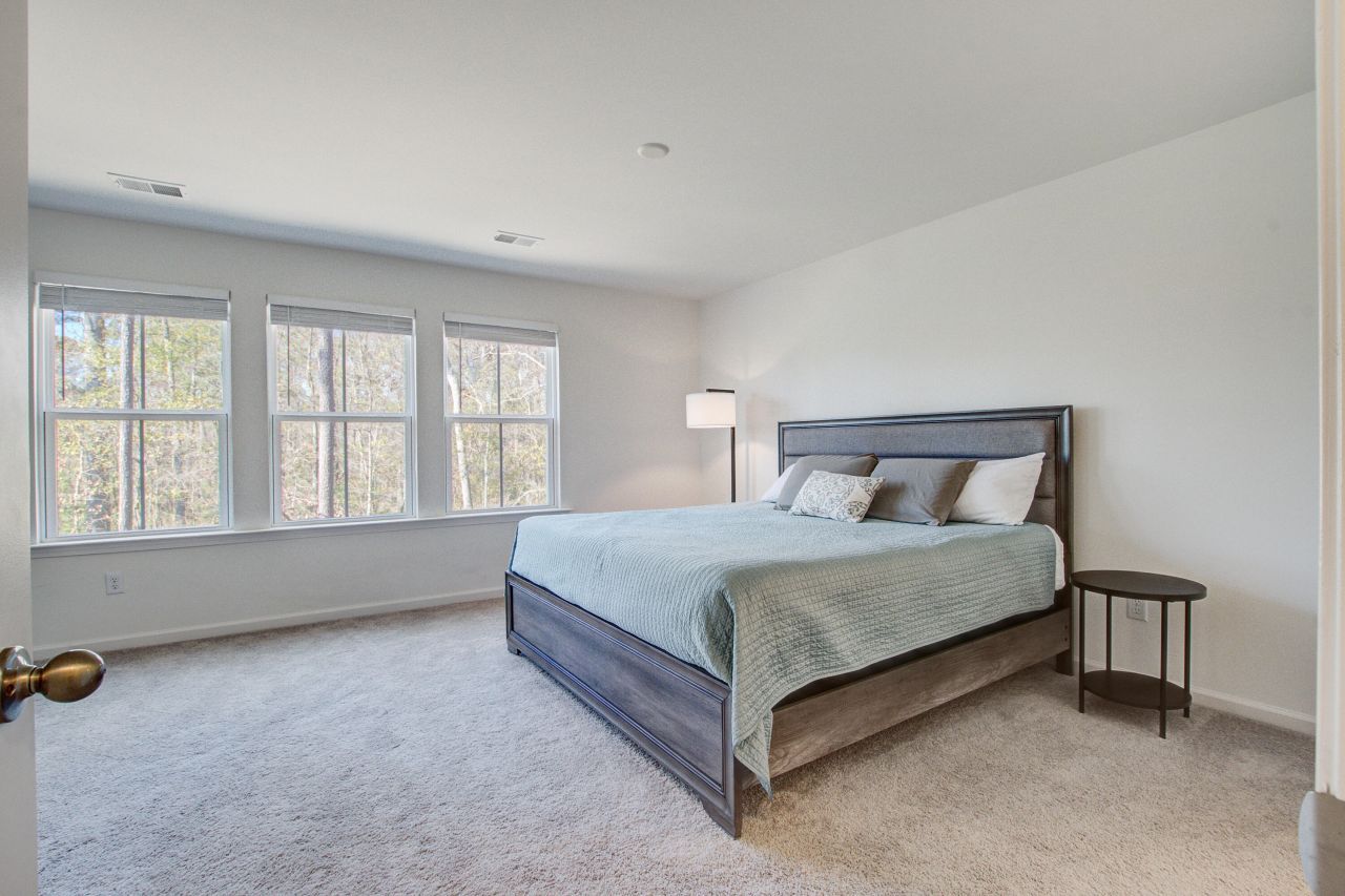 499 Trotters Lane Photo 18