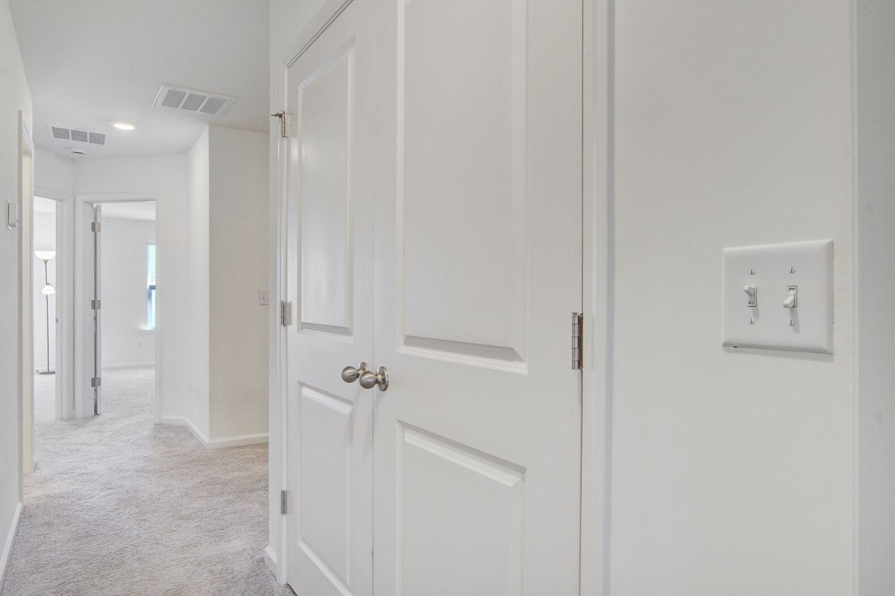 499 Trotters Lane Photo 25