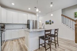 499 Trotters Lane photo 4