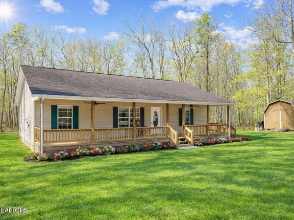 1365 Pilgrim Drive, Grimsley, TN 38565