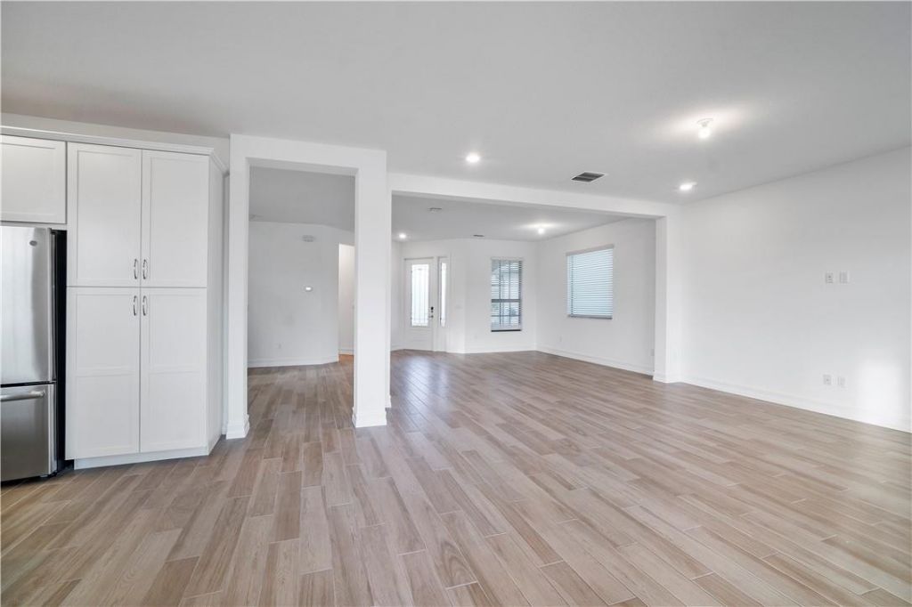 8755 Grand Prix Lane, Boynton Beach, FL 33472 Photo