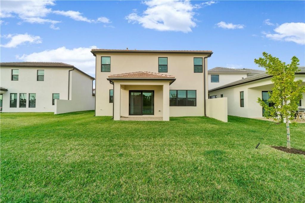 8755 Grand Prix Lane, Boynton Beach, FL 33472 Photo