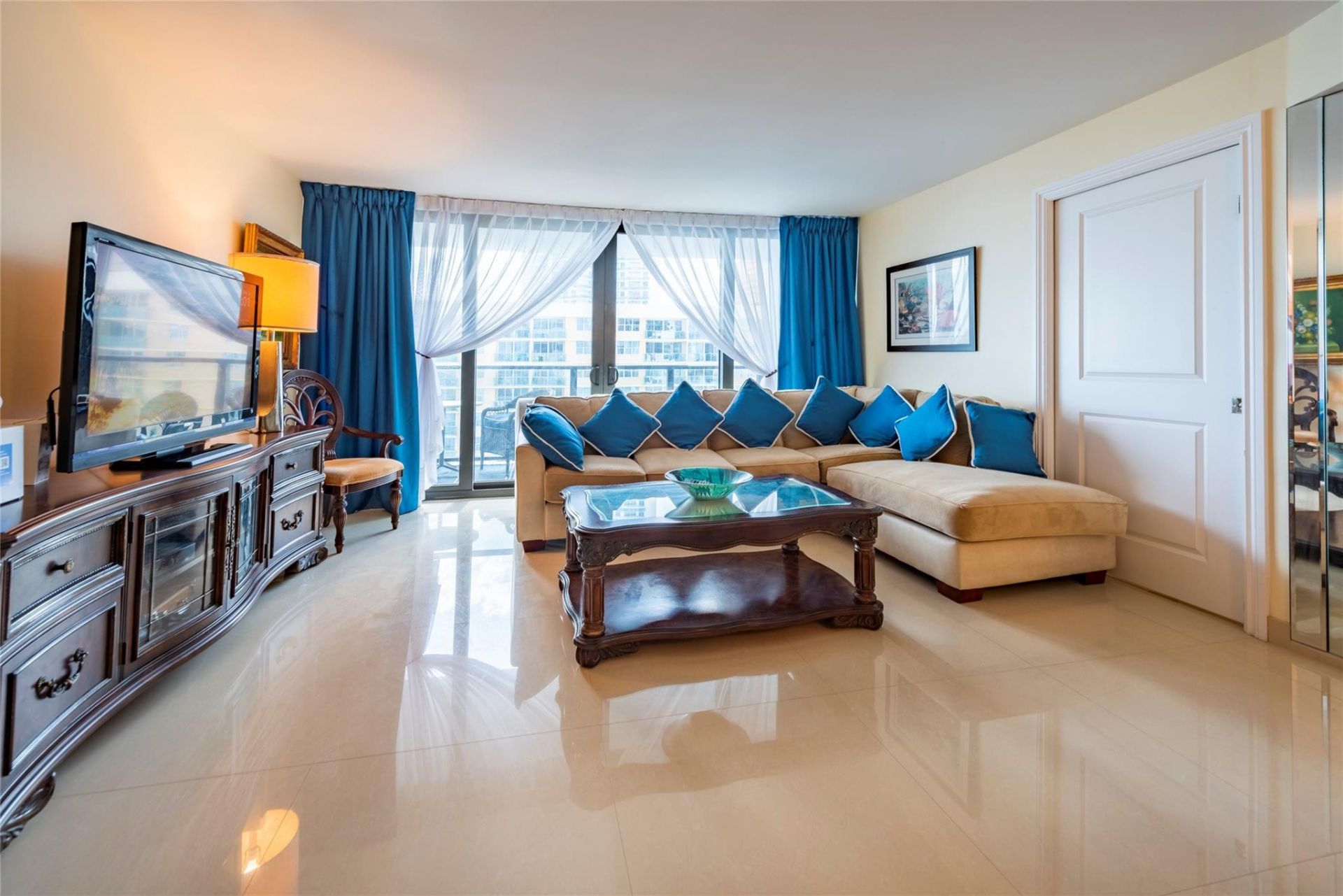 2301 S Ocean Dr, Unit 1608, Hollywood, FL 33019 Photo