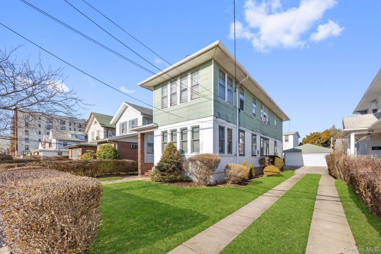 2109 Avenue R, Brooklyn, NY 11229 Main Photo