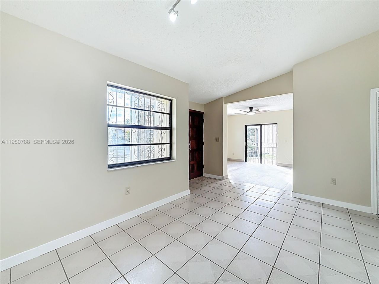 12787 NW 10th Ln, Miami, FL 33182 Photo