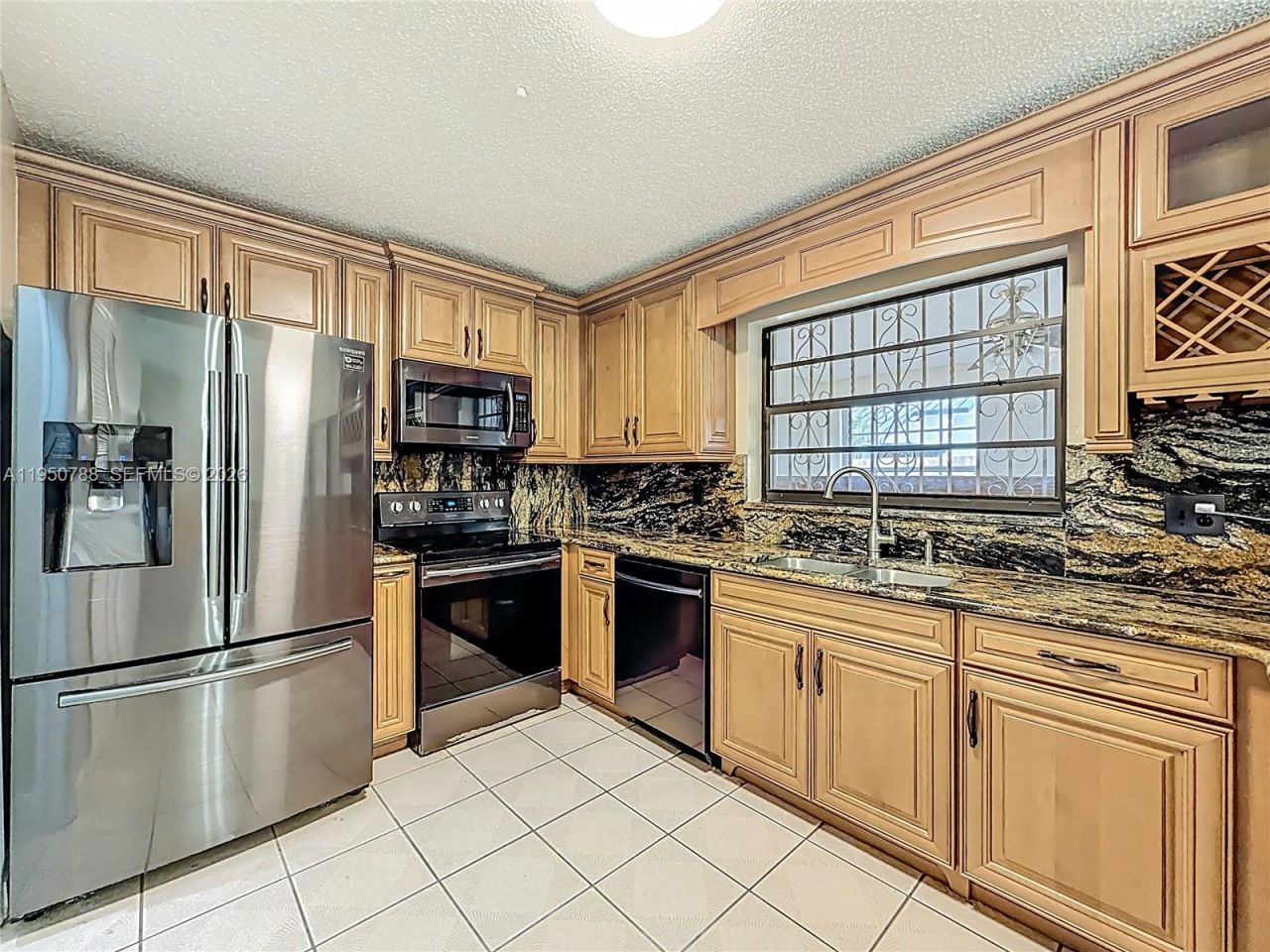 12787 NW 10th Ln, Miami, FL 33182 Photo