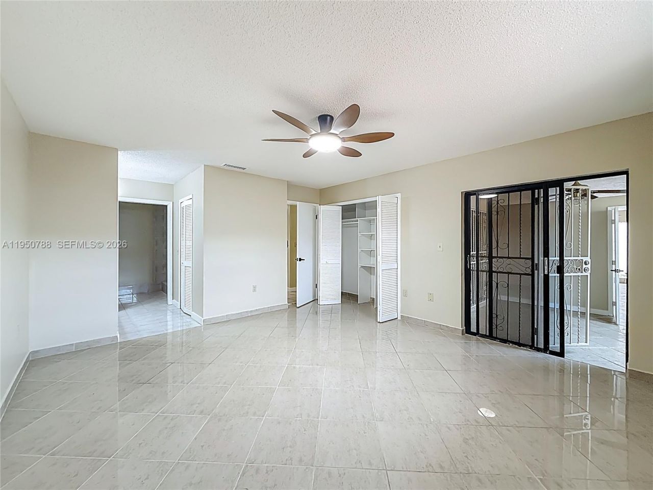 12787 NW 10th Ln, Miami, FL 33182 Photo