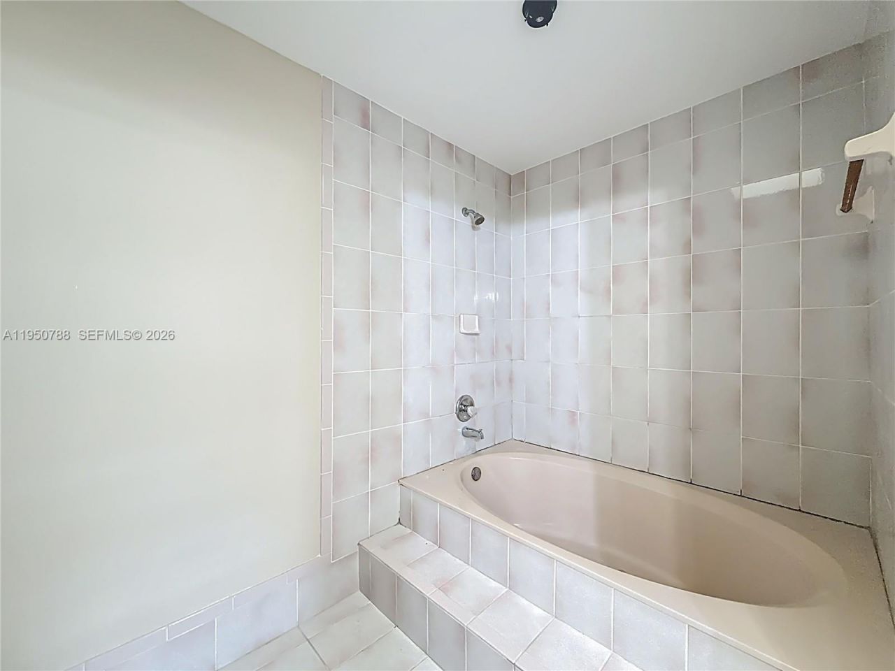 12787 NW 10th Ln, Miami, FL 33182 Photo