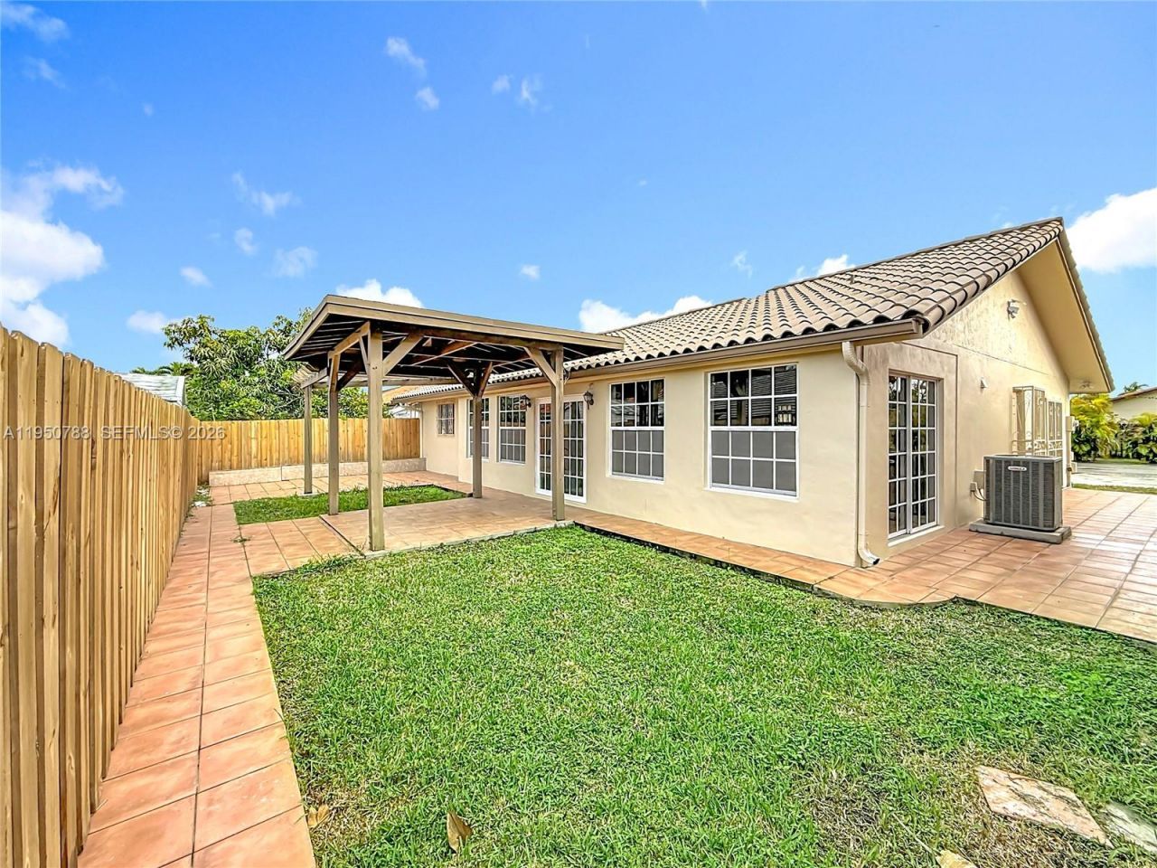 12787 NW 10th Ln, Miami, FL 33182 Photo