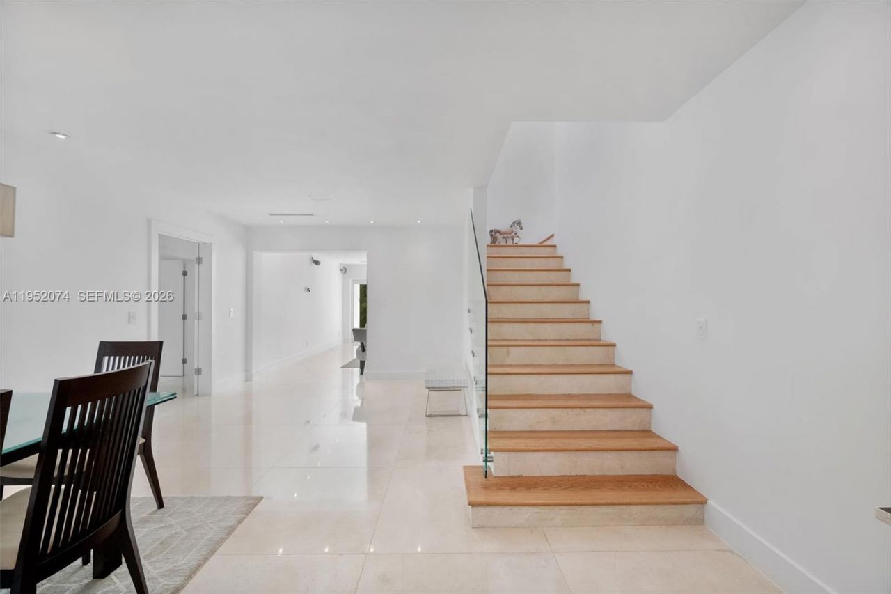 1430 N Baracoa Ave, Coral Gables, FL 33146 Photo