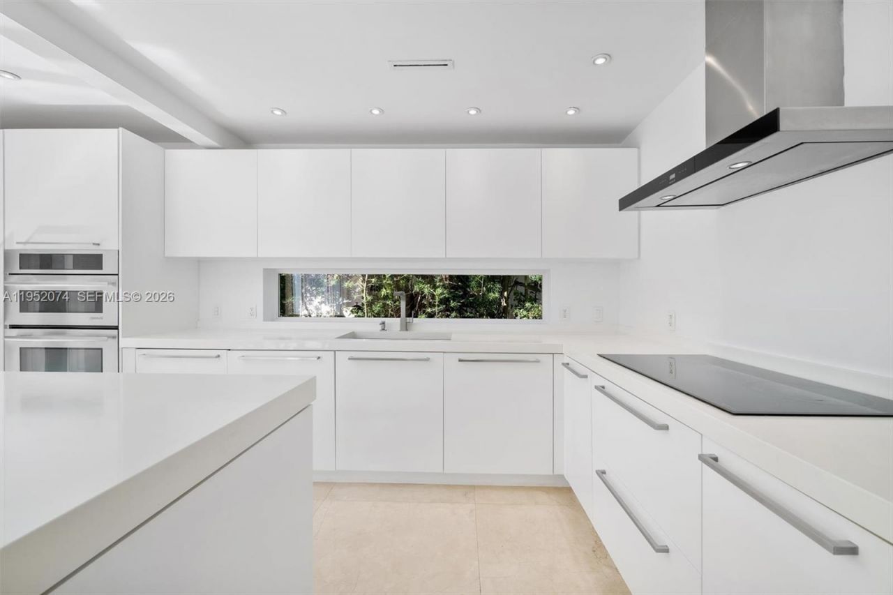 1430 N Baracoa Ave, Coral Gables, FL 33146 Photo