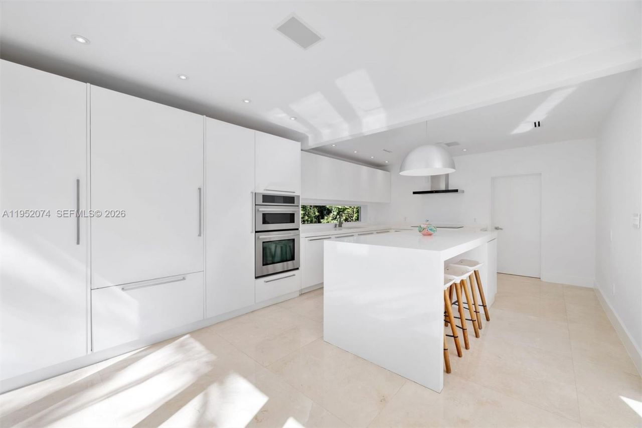 1430 N Baracoa Ave, Coral Gables, FL 33146 Photo