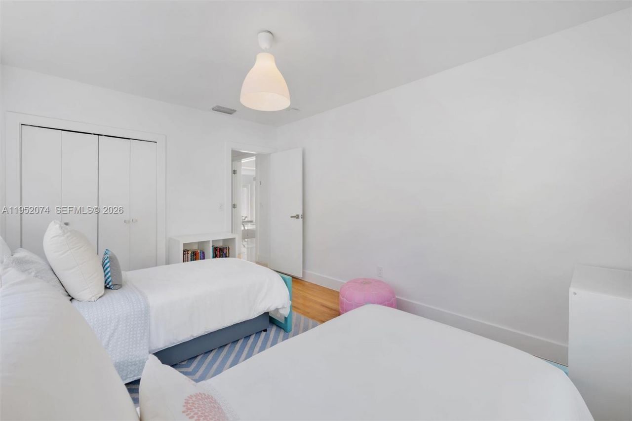 1430 N Baracoa Ave, Coral Gables, FL 33146 Photo