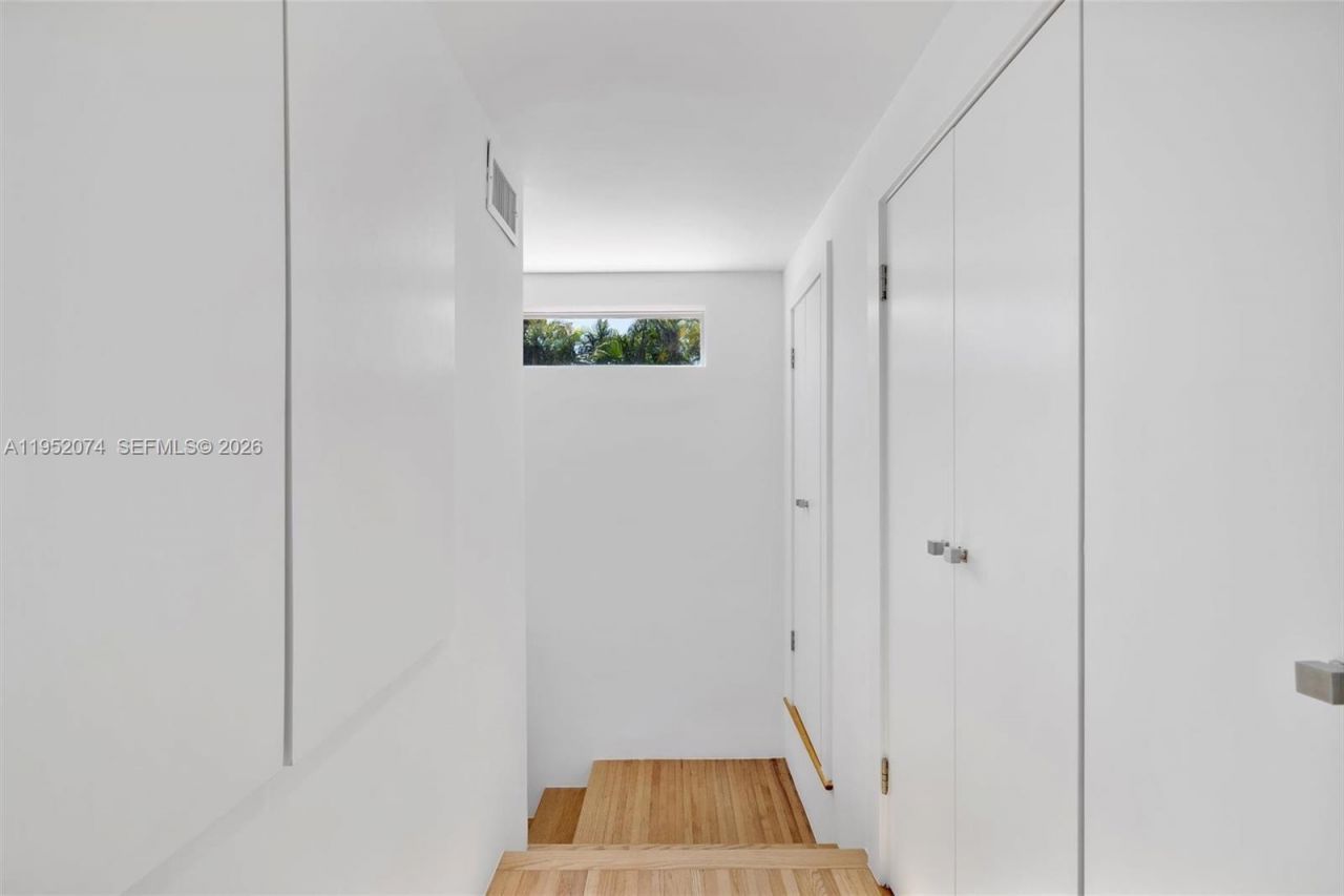 1430 N Baracoa Ave, Coral Gables, FL 33146 Photo