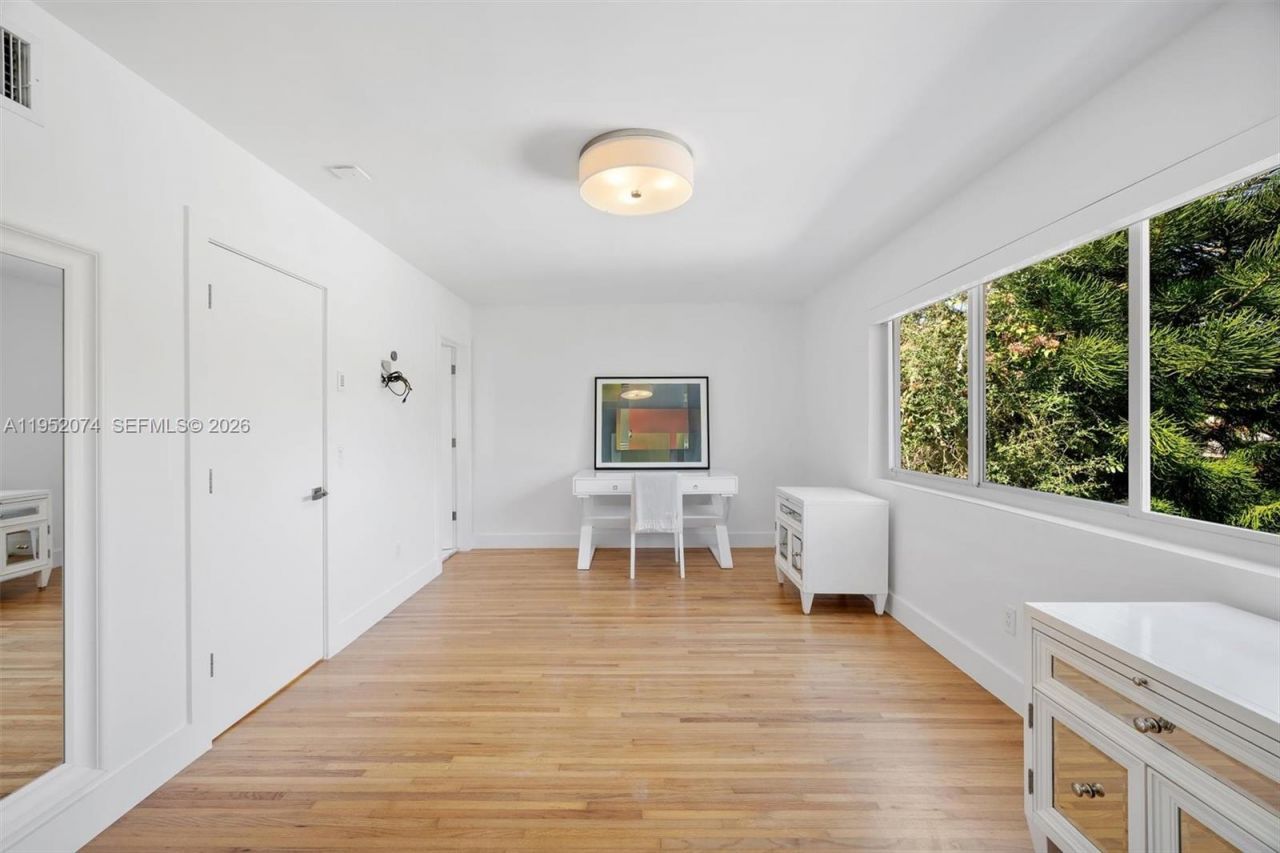 1430 N Baracoa Ave, Coral Gables, FL 33146 Photo