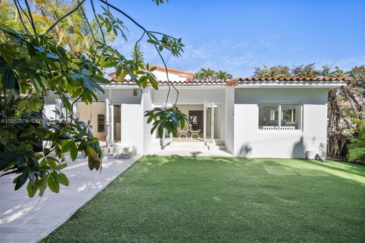 1430 N Baracoa Ave, Coral Gables, FL 33146 Photo