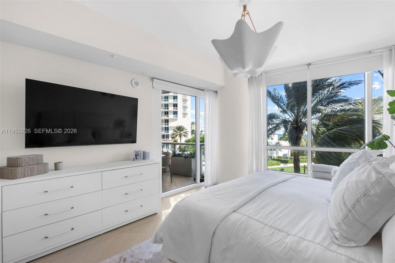 100 S Pointe Dr , Unit 509, Miami Beach, FL 33139 Photo