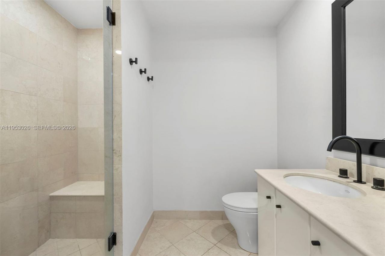 100 S Pointe Dr , Unit 509, Miami Beach, FL 33139 Photo