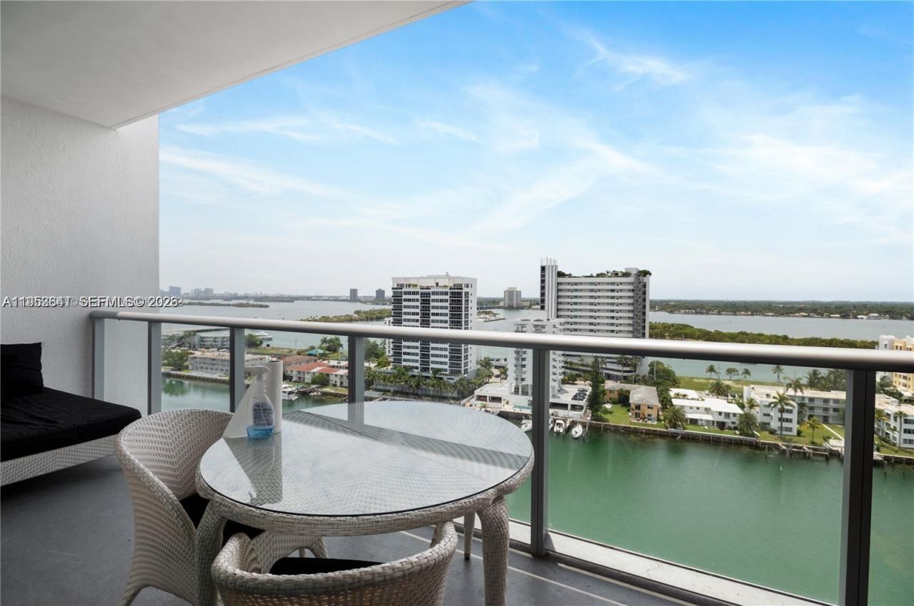 7930 East Dr, Unit 1505, North Bay Village, FL 33141 Photo