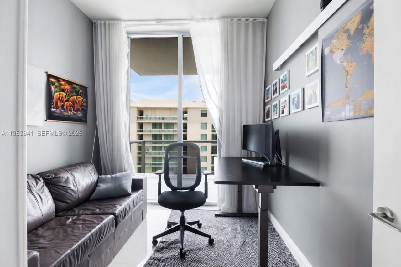 7930 East Dr, Unit 1505, North Bay Village, FL 33141 Photo