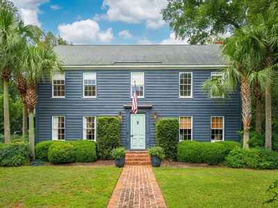 242 Middle Street, Mount Pleasant, SC 29464