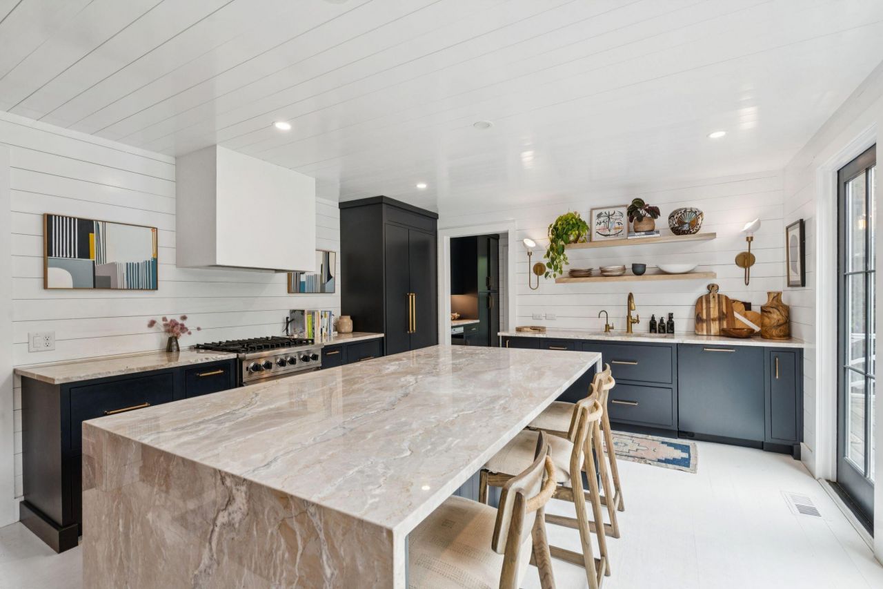 242 Middle Street Photo 20