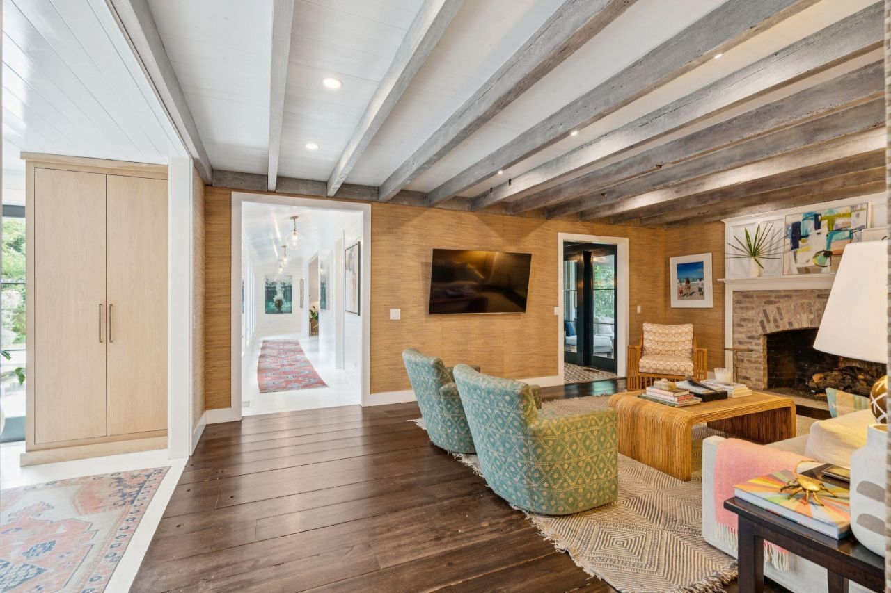 242 Middle Street Photo 27