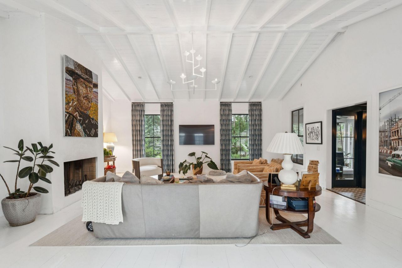 242 Middle Street Photo 42