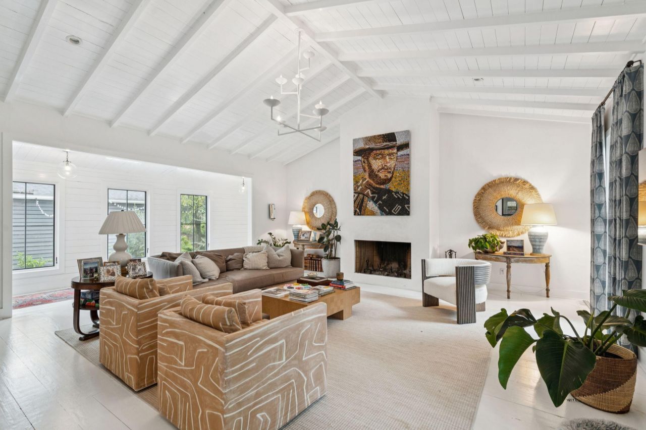 242 Middle Street Photo 46