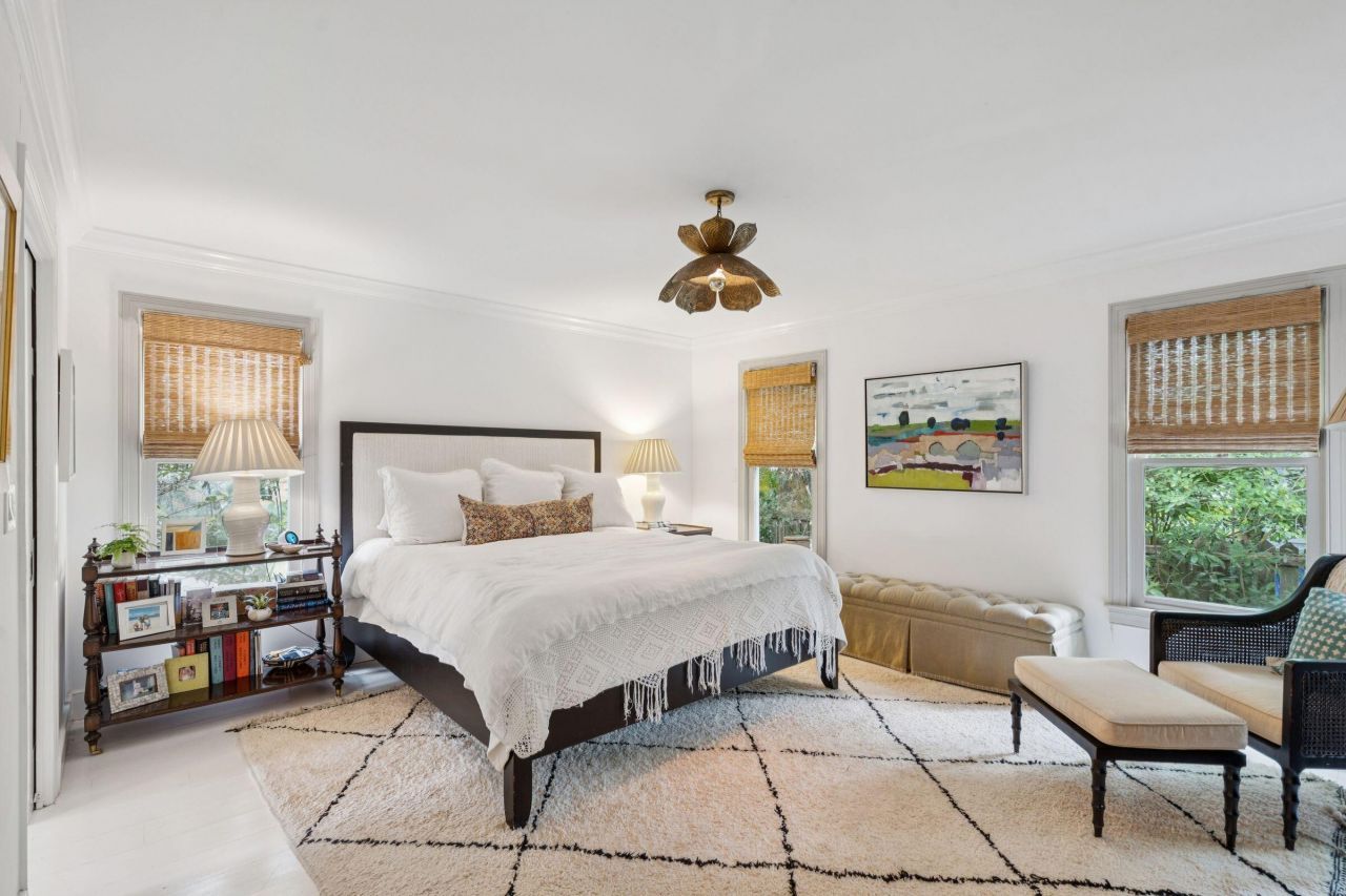 242 Middle Street Photo 49