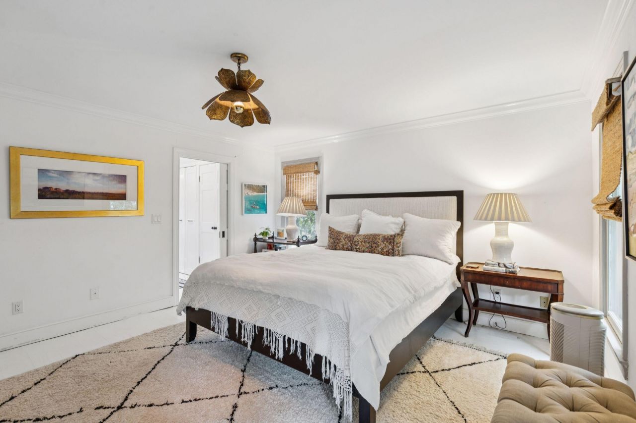 242 Middle Street Photo 50