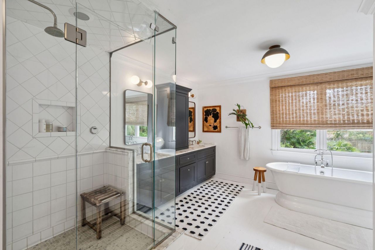 242 Middle Street Photo 53