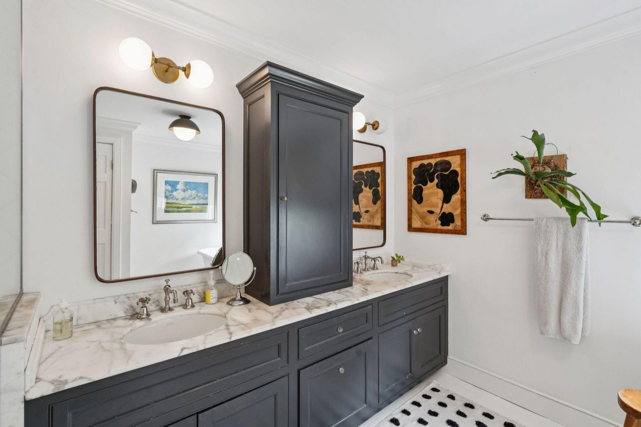 242 Middle Street Photo 54