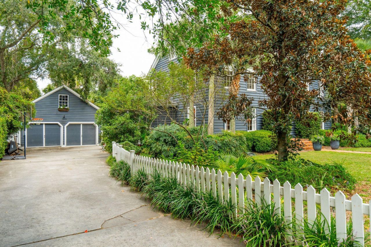 242 Middle Street Photo 88