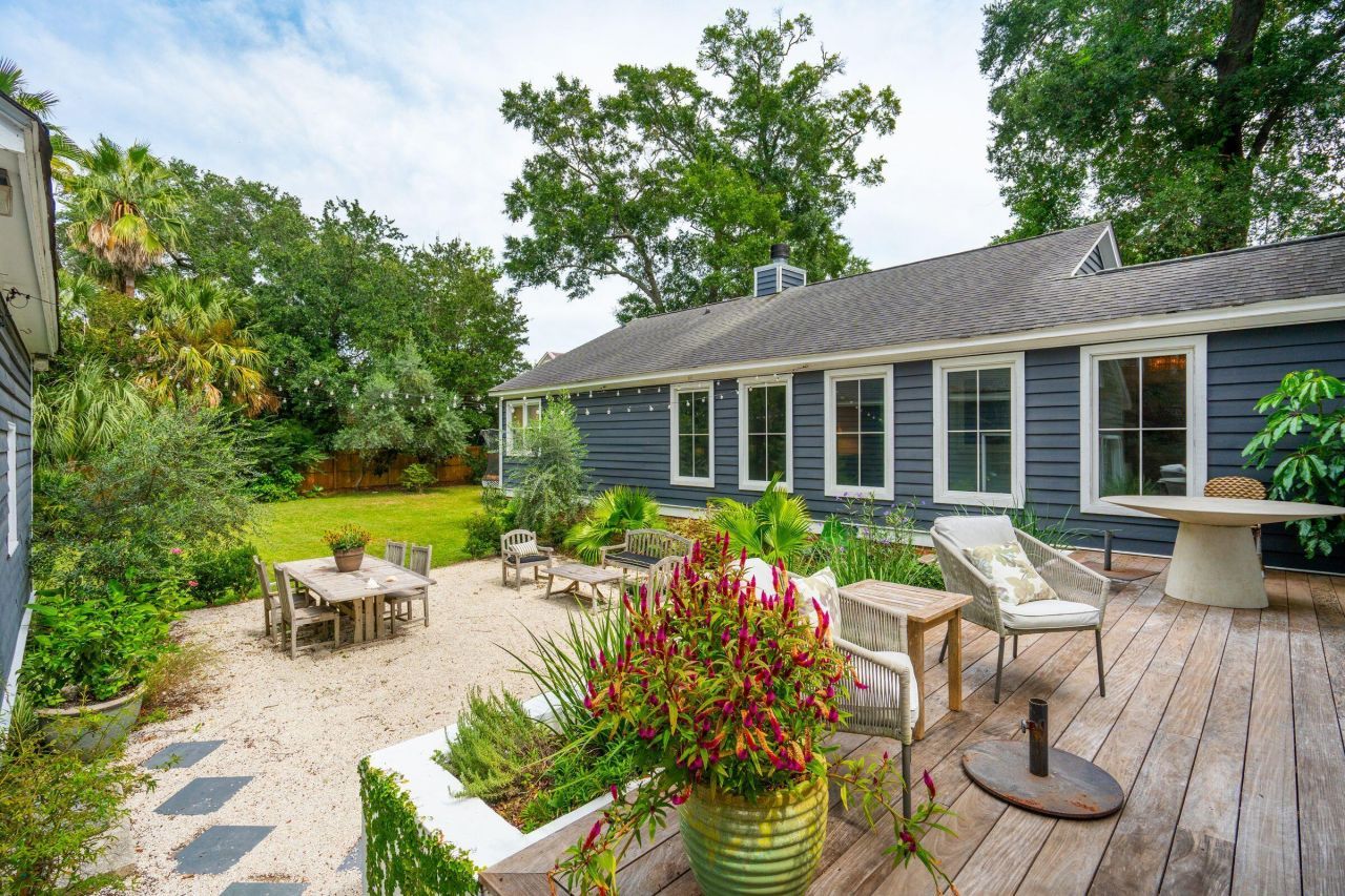 242 Middle Street Photo 89