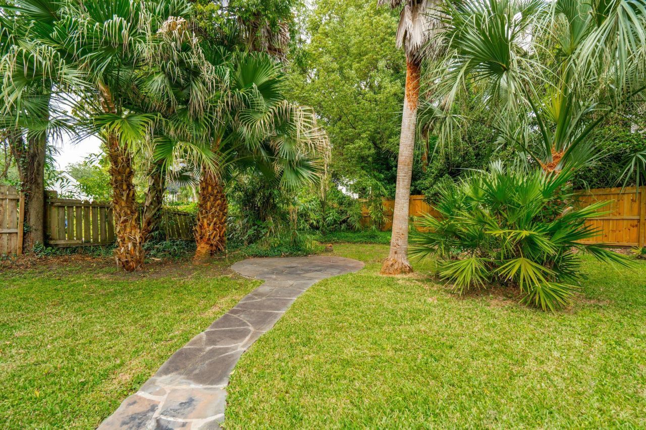 242 Middle Street Photo 90