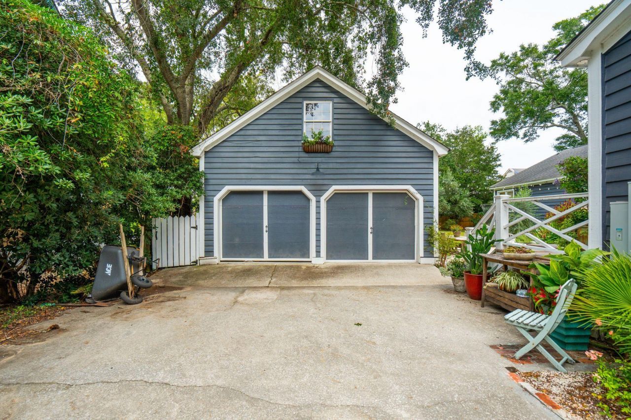 242 Middle Street Photo 92