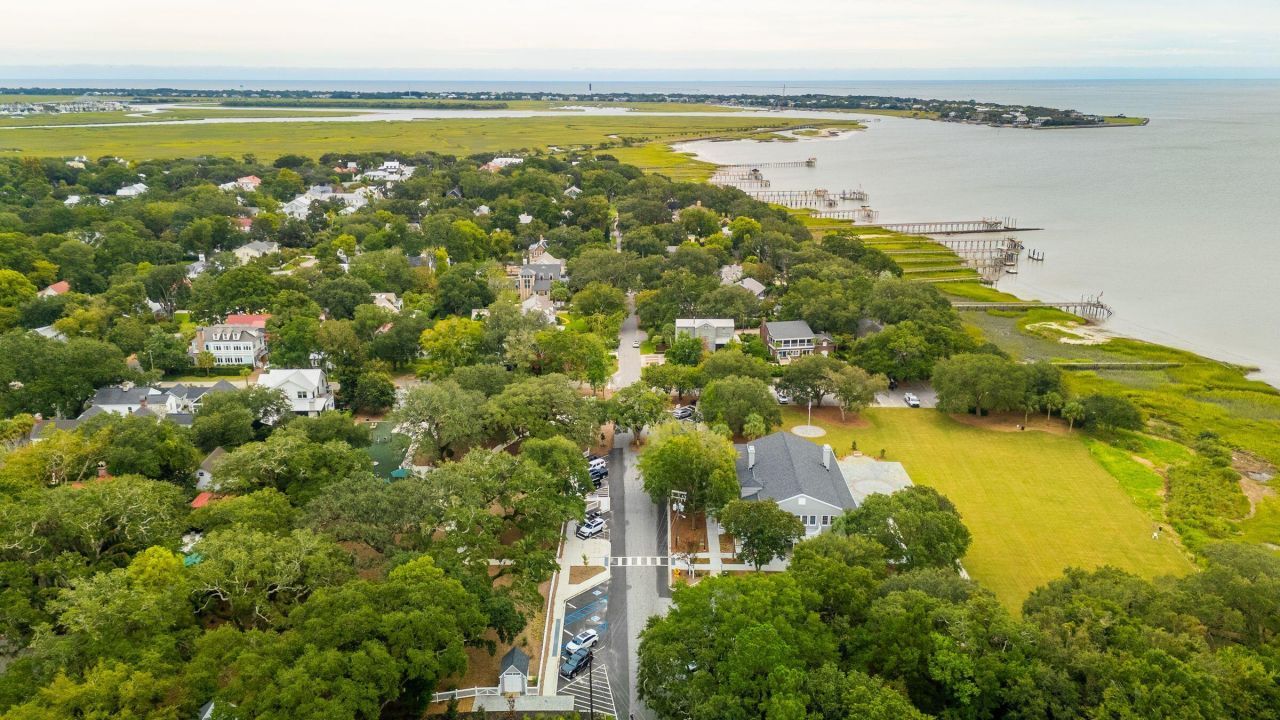 242 Middle Street Photo 99