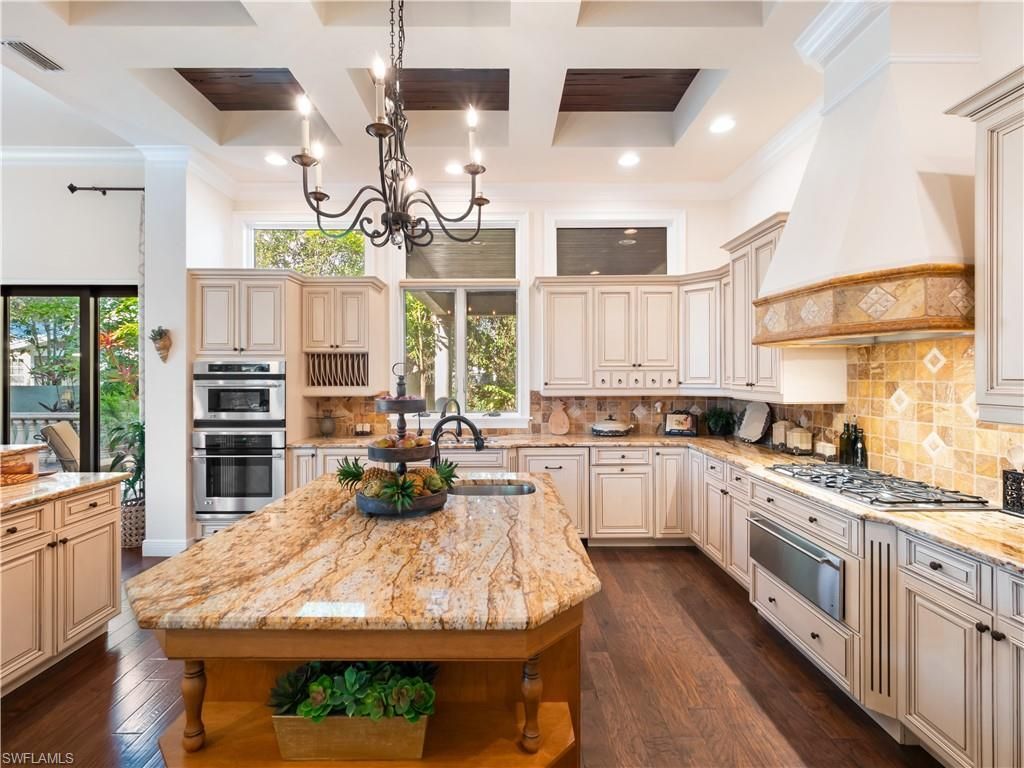 1265 Canterbury Dr, Fort Myers, FL 33901 Photo