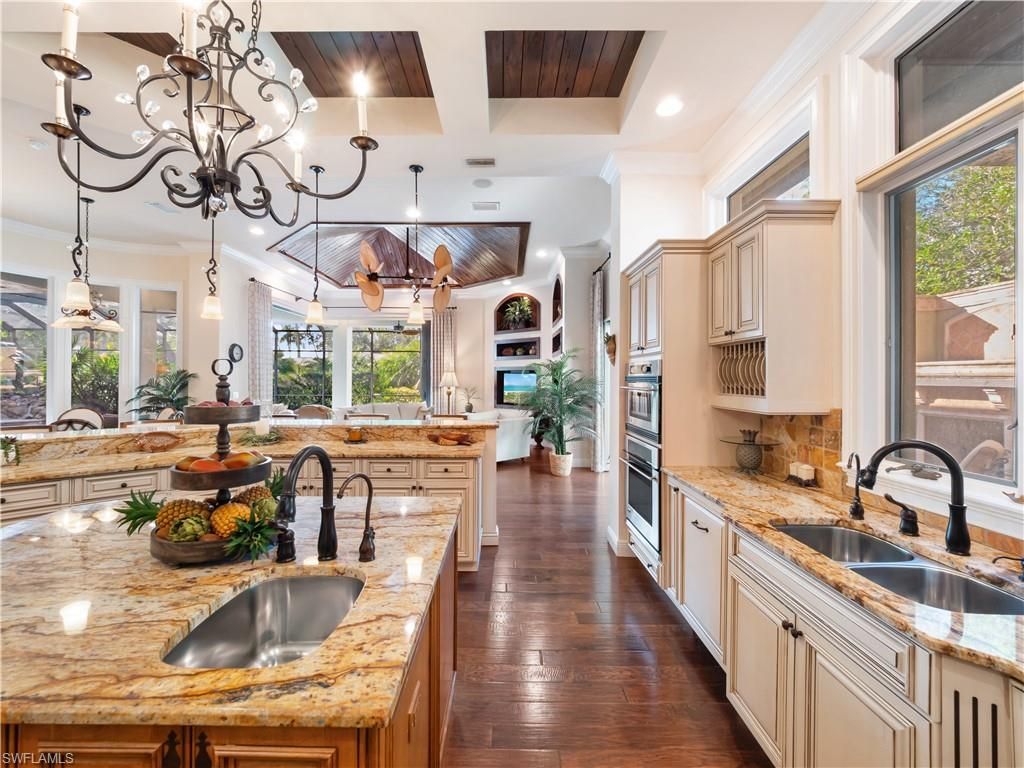 1265 Canterbury Dr, Fort Myers, FL 33901 Photo