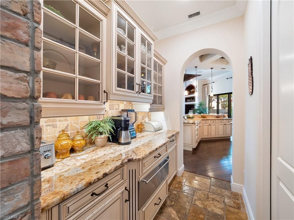 1265 Canterbury Dr, Fort Myers, FL 33901 Photo