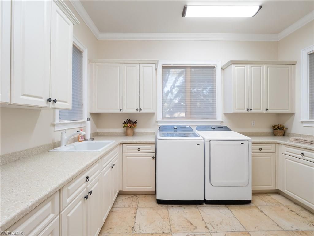 1265 Canterbury Dr, Fort Myers, FL 33901 Photo