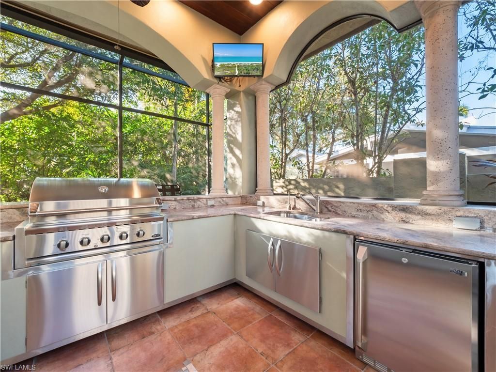 1265 Canterbury Dr, Fort Myers, FL 33901 Photo