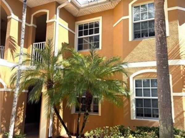 1089 Winding Pines CIR, Unit 106, CAPE CORAL, FL 33909