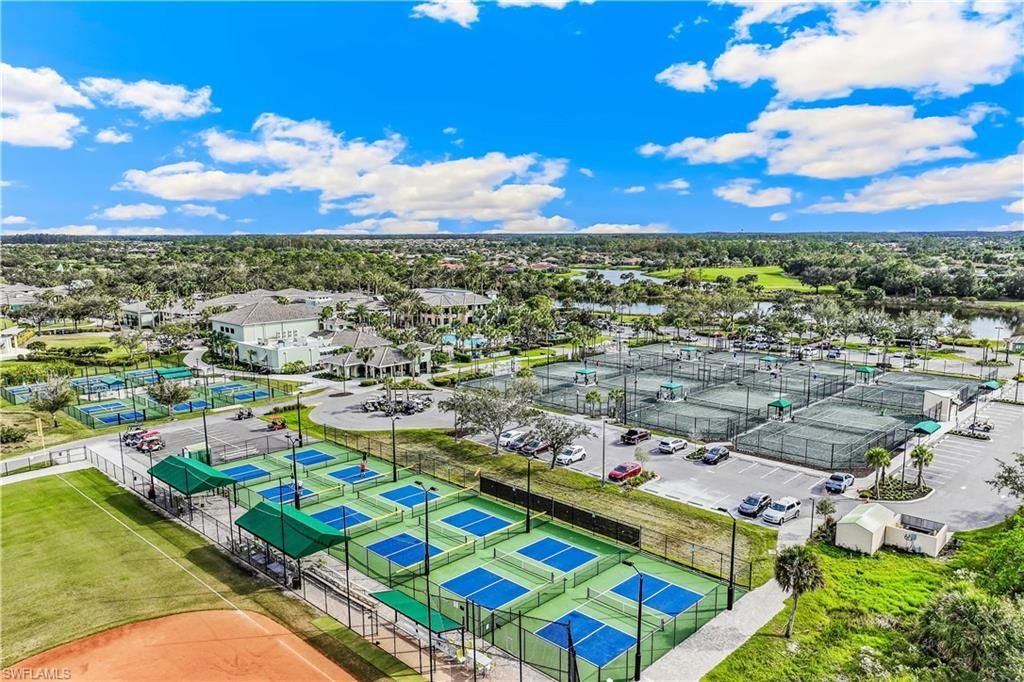 10700 Ravenna Way, Unit 404, Fort Myers, FL 33913 Photo