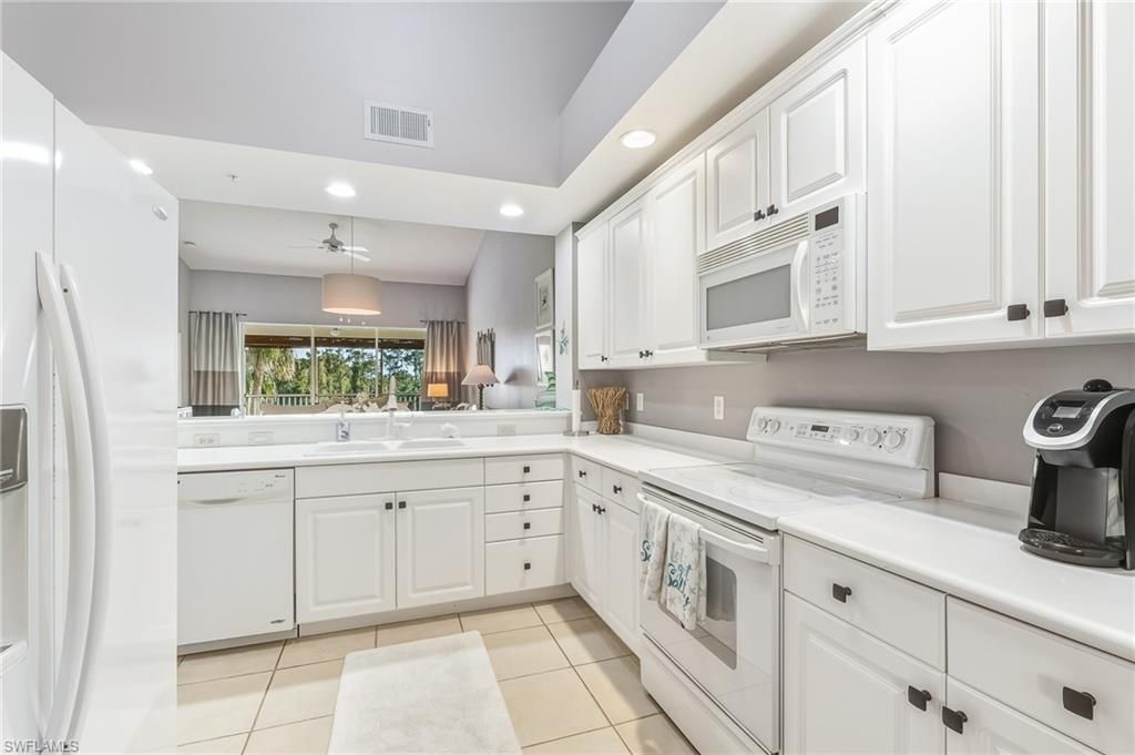 10700 Ravenna Way, Unit 404, Fort Myers, FL 33913 Photo